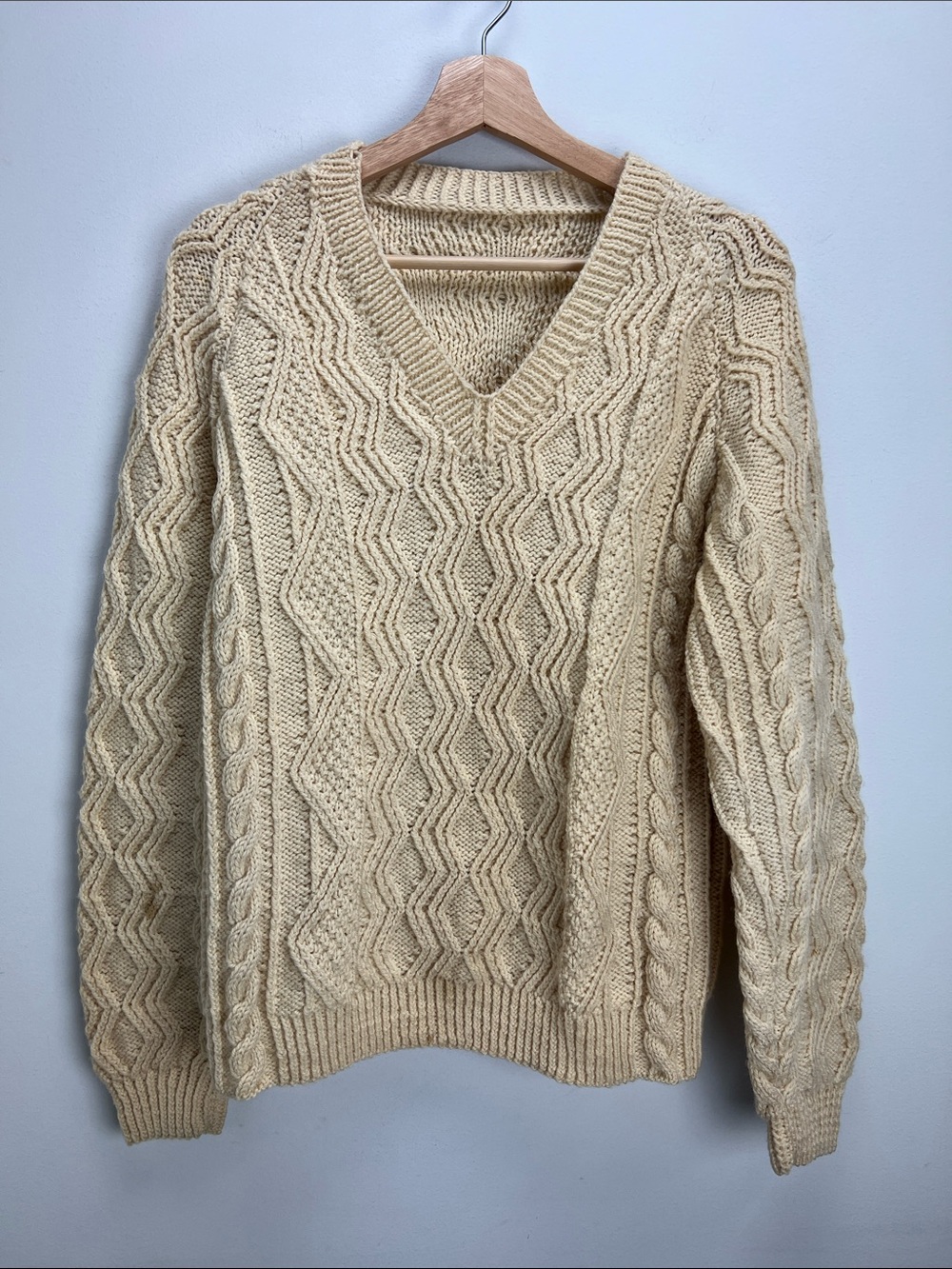 Hand Knit Wool Sweater Chunky Cable Cream Fisherman Womens Medium Heritage